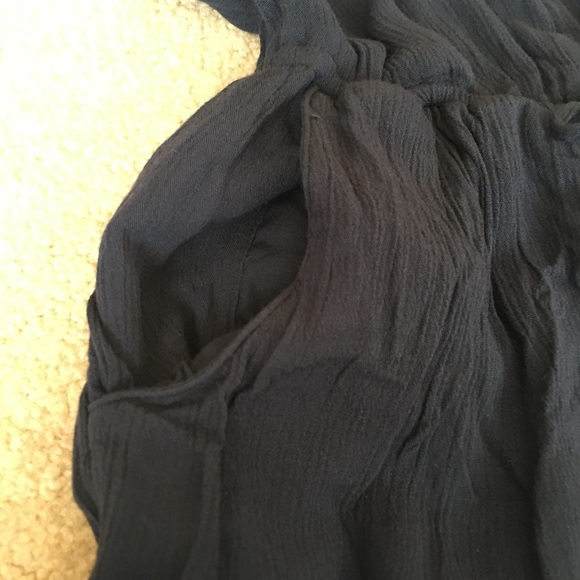 Hollister Navy Long Sleeve Crepe Romper-XS - Picture 4 of 7